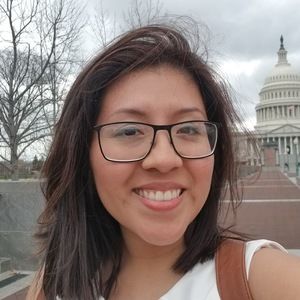 Meet your Posher, Cynthia